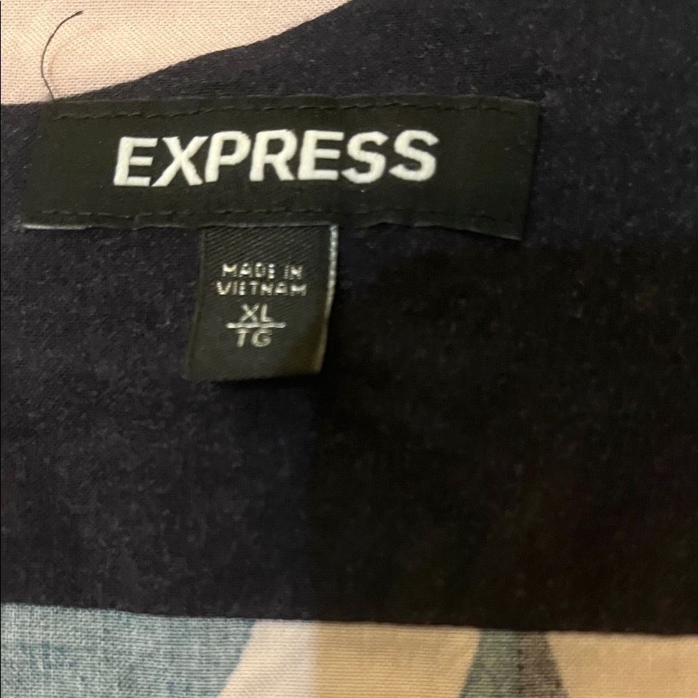 Express Men's Geometric Blue and Pink Shirt - Picture 2 of 3